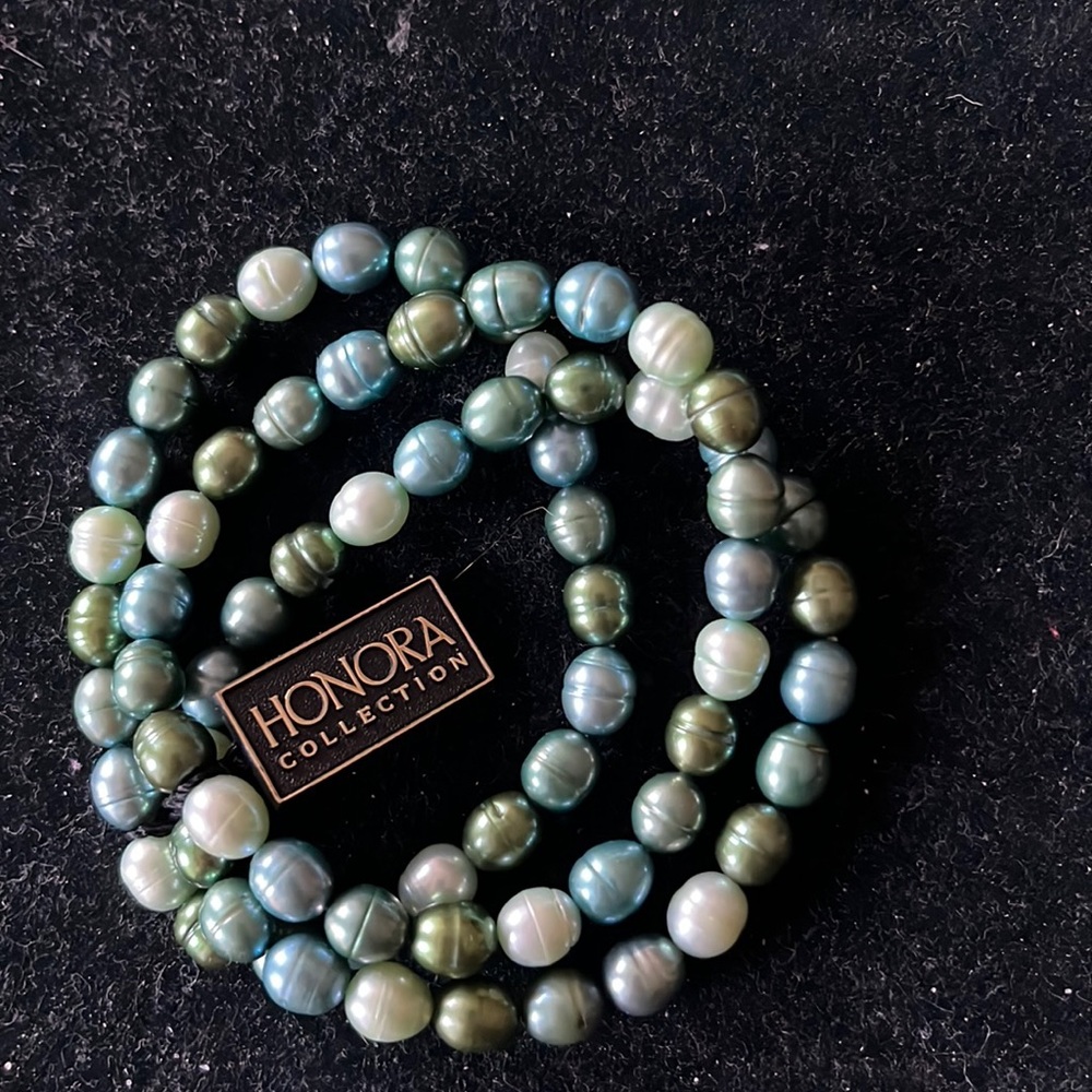 Honora  pearl stretch bracelets in shades of green